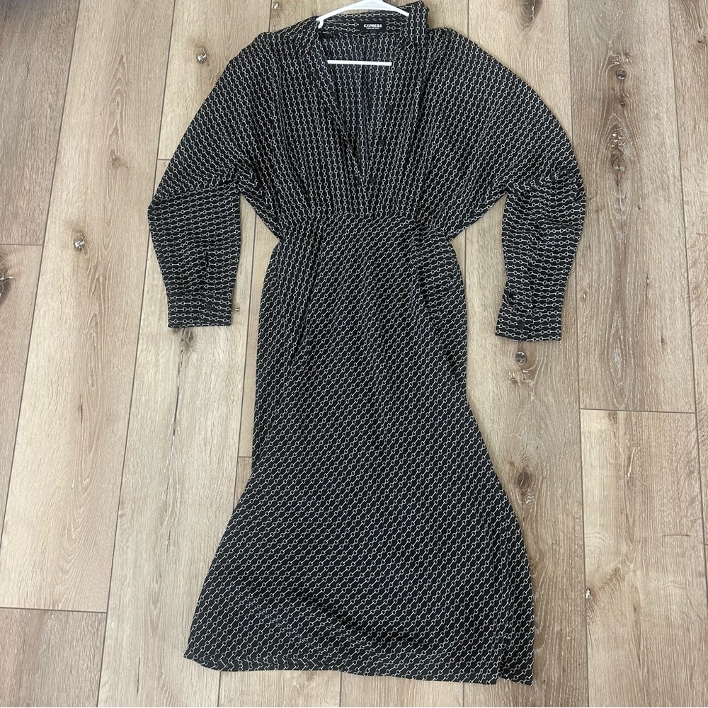 NWOT Express Black and White Long Sleeve Shirt Dress Midi Length Work Dress XS